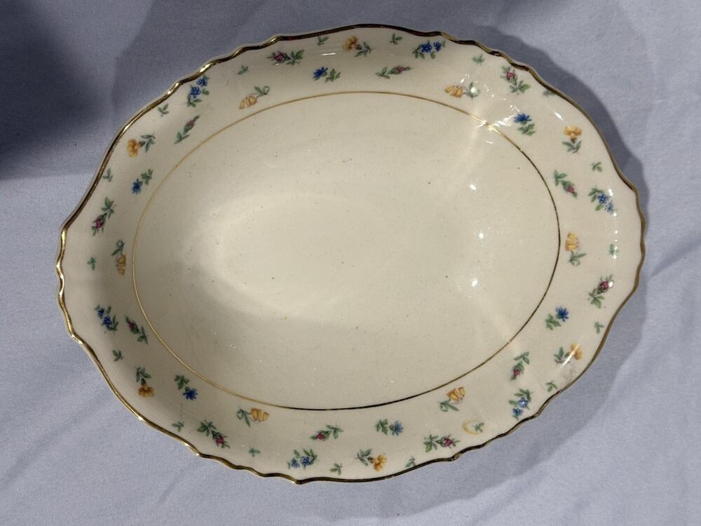 Syracuse China Federal Suzanne Oval Serving Bowl Gold Trim Cream Flowers 9.5"